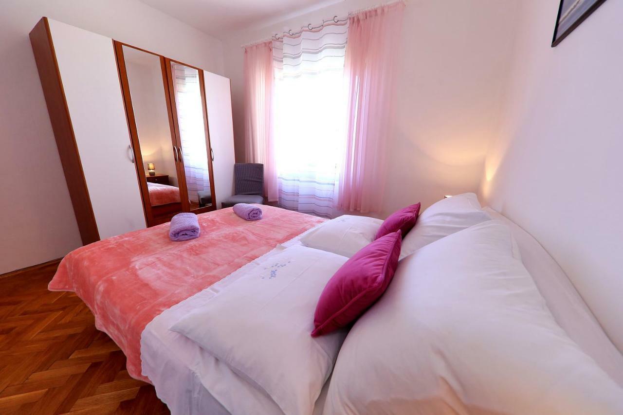 Apartments Anka ルティナ エクステリア 写真