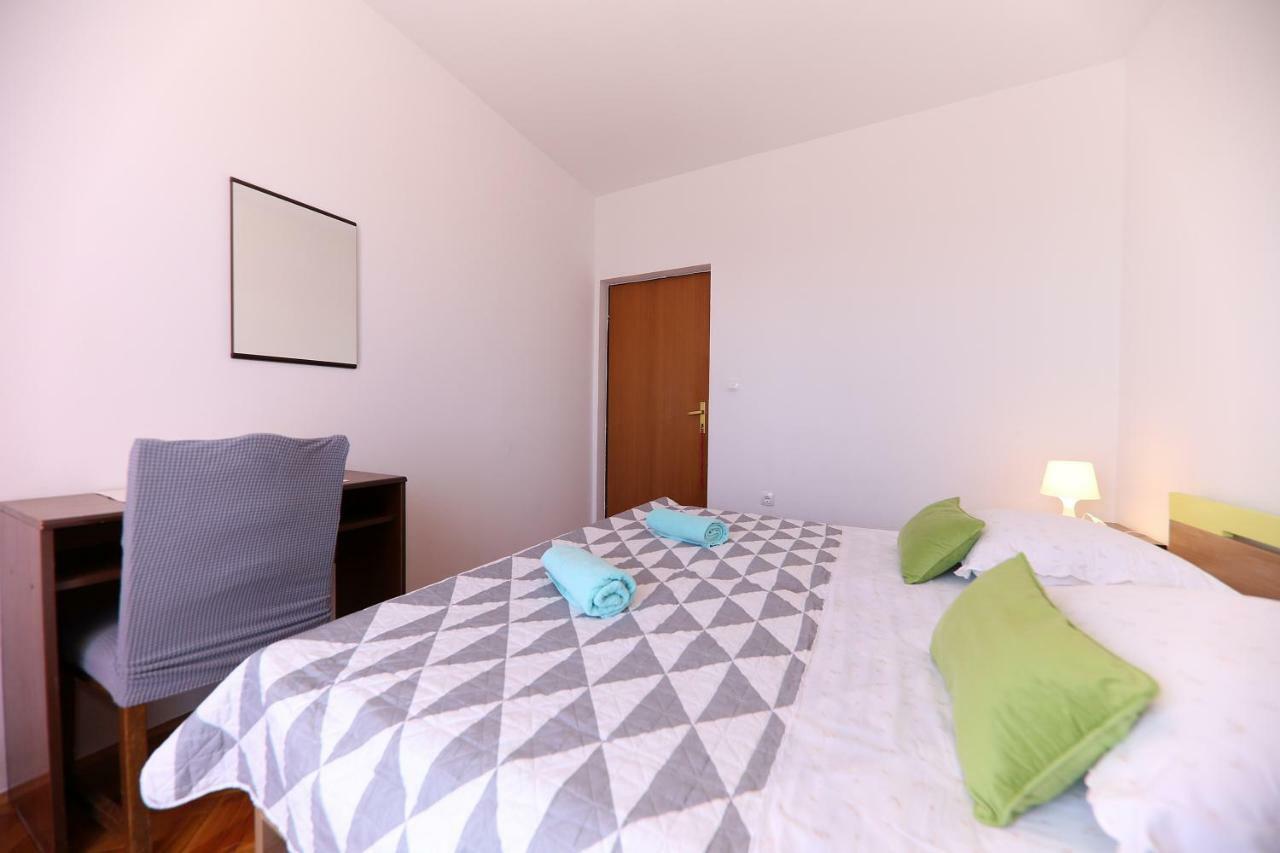 Apartments Anka ルティナ エクステリア 写真
