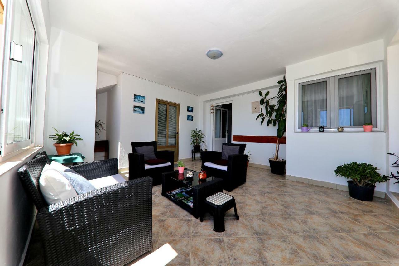 Apartments Anka ルティナ エクステリア 写真